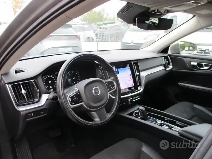 Volvo V60 Cross Country 2021 photo 5