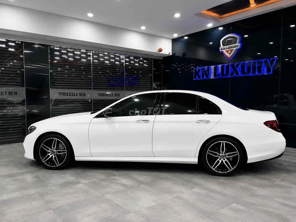 Mercedes-Benz E-Class 2018 photo 5