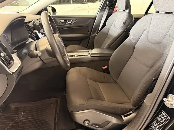 Volvo V60 2022 photo 5