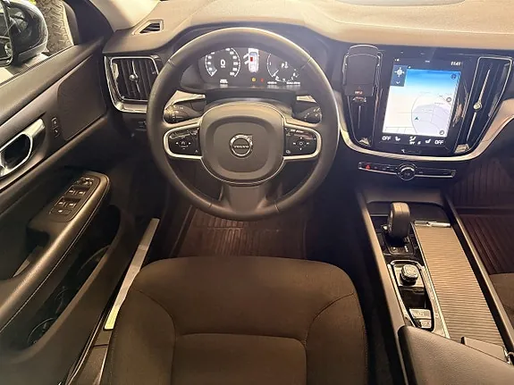 Volvo V60 2022 photo 4