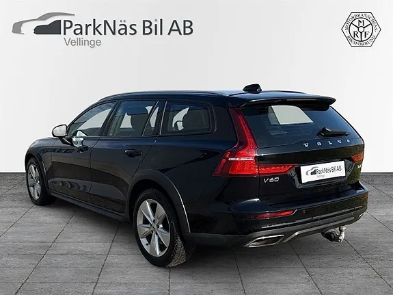 Volvo V60 2022 photo 3