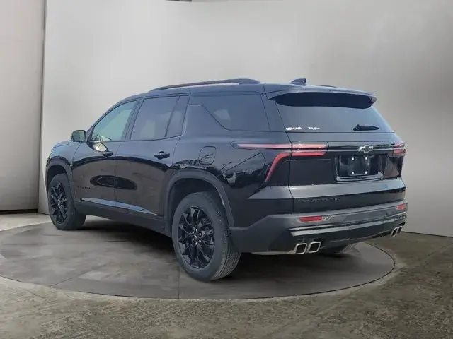 Chevrolet Traverse 2024 photo 3