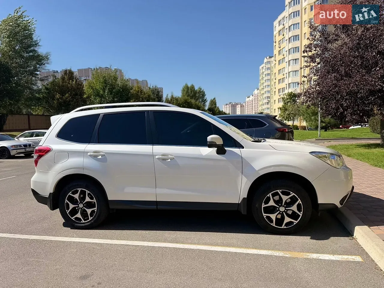 Subaru Forester 2013 photo 2