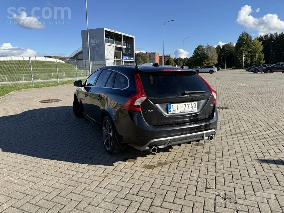 Volvo V60 2012 photo 4