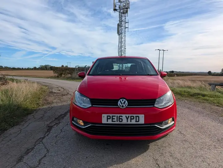 Volkswagen Polo 2016 photo 2