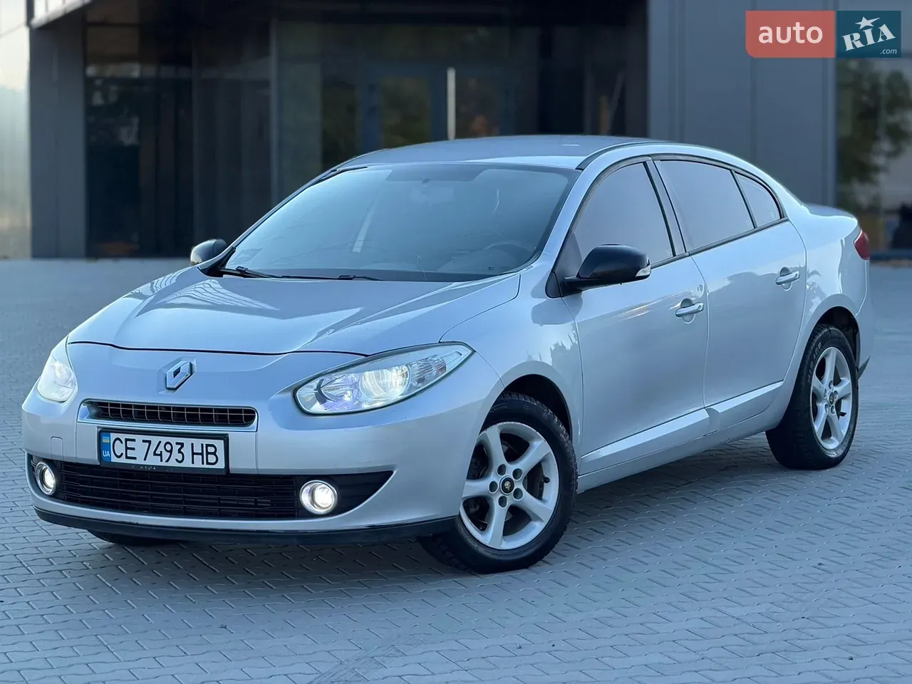 Renault Fluence 2012 photo 2