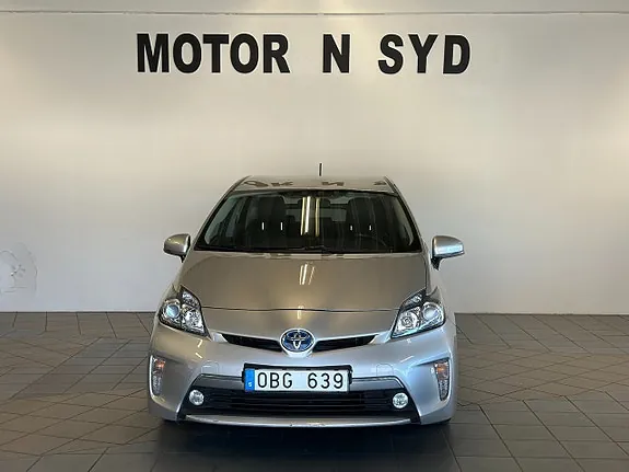 Toyota Prius 2014 photo 2