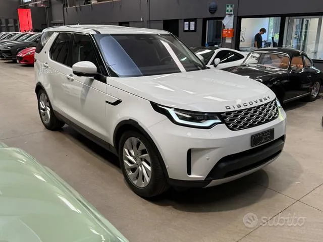 Land Rover Discovery 2024 photo 3