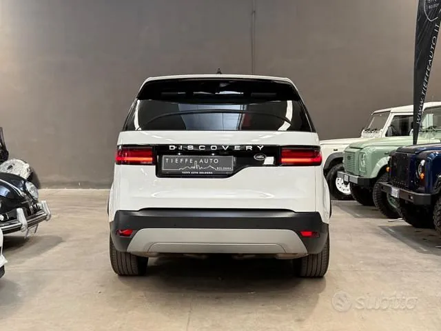 Land Rover Discovery 2024 photo 5