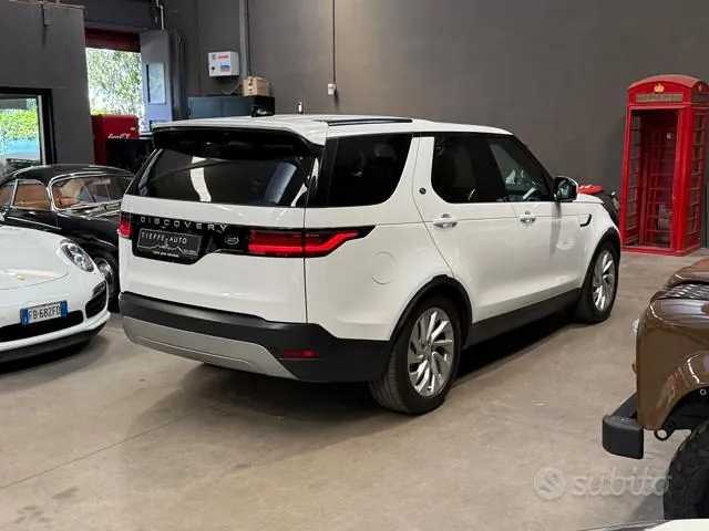 Land Rover Discovery 2024 photo 4