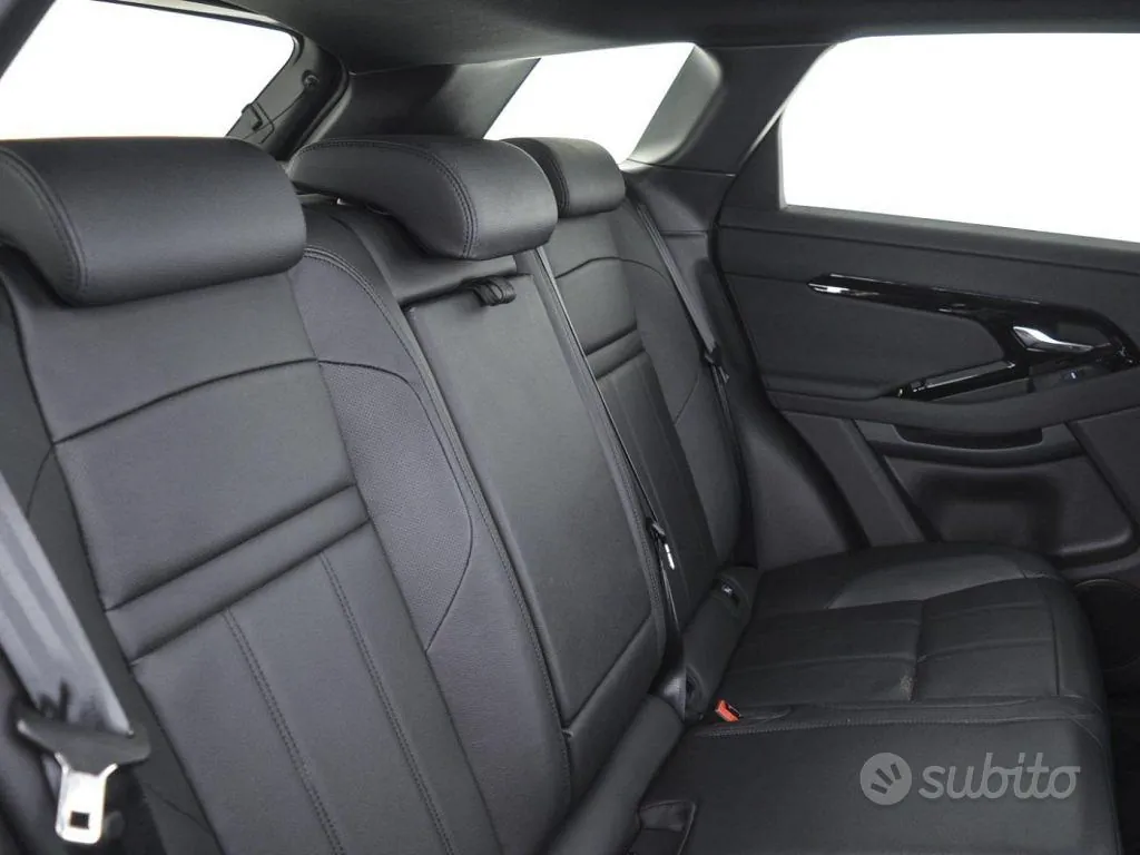Land Rover Range Rover Evoque 2024 photo 5