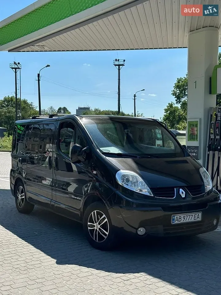 Renault Trafic 2014 photo 2