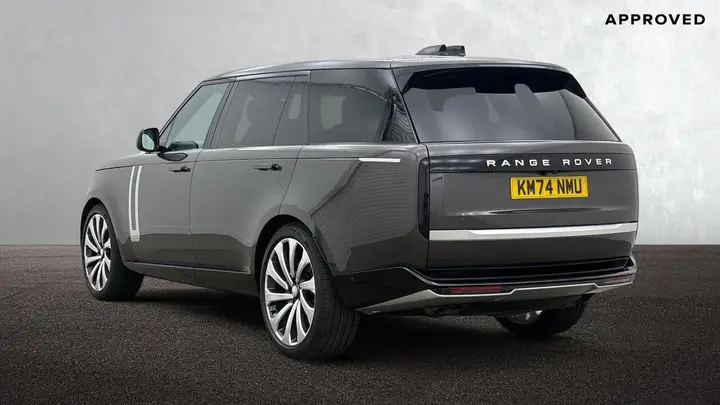 Land Rover Range Rover 2024 photo 2