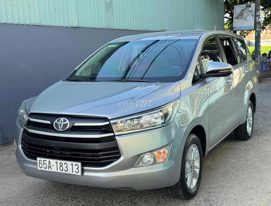 Toyota Innova 2019 photo 2