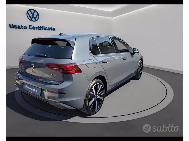 Volkswagen Golf 2026 photo 4
