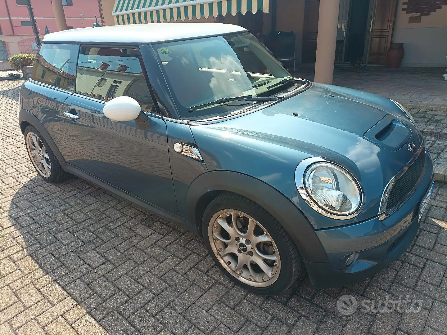Mini Cooper S 2010 photo 5