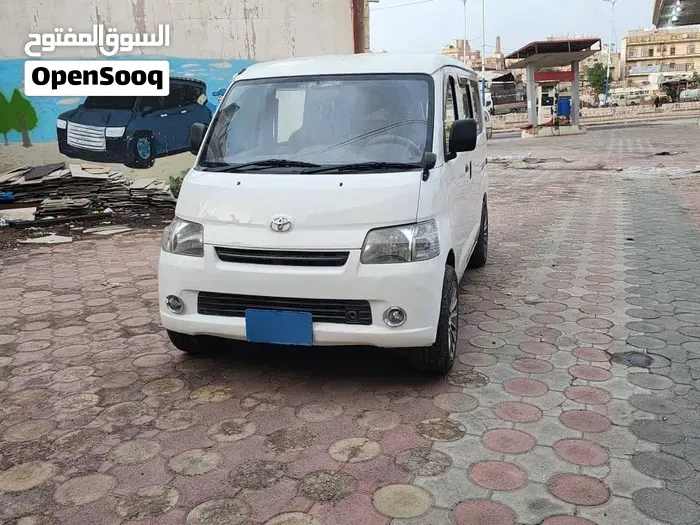 Toyota Bus - Van