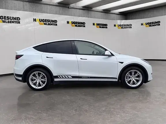 Tesla Model Y 2021 photo 5