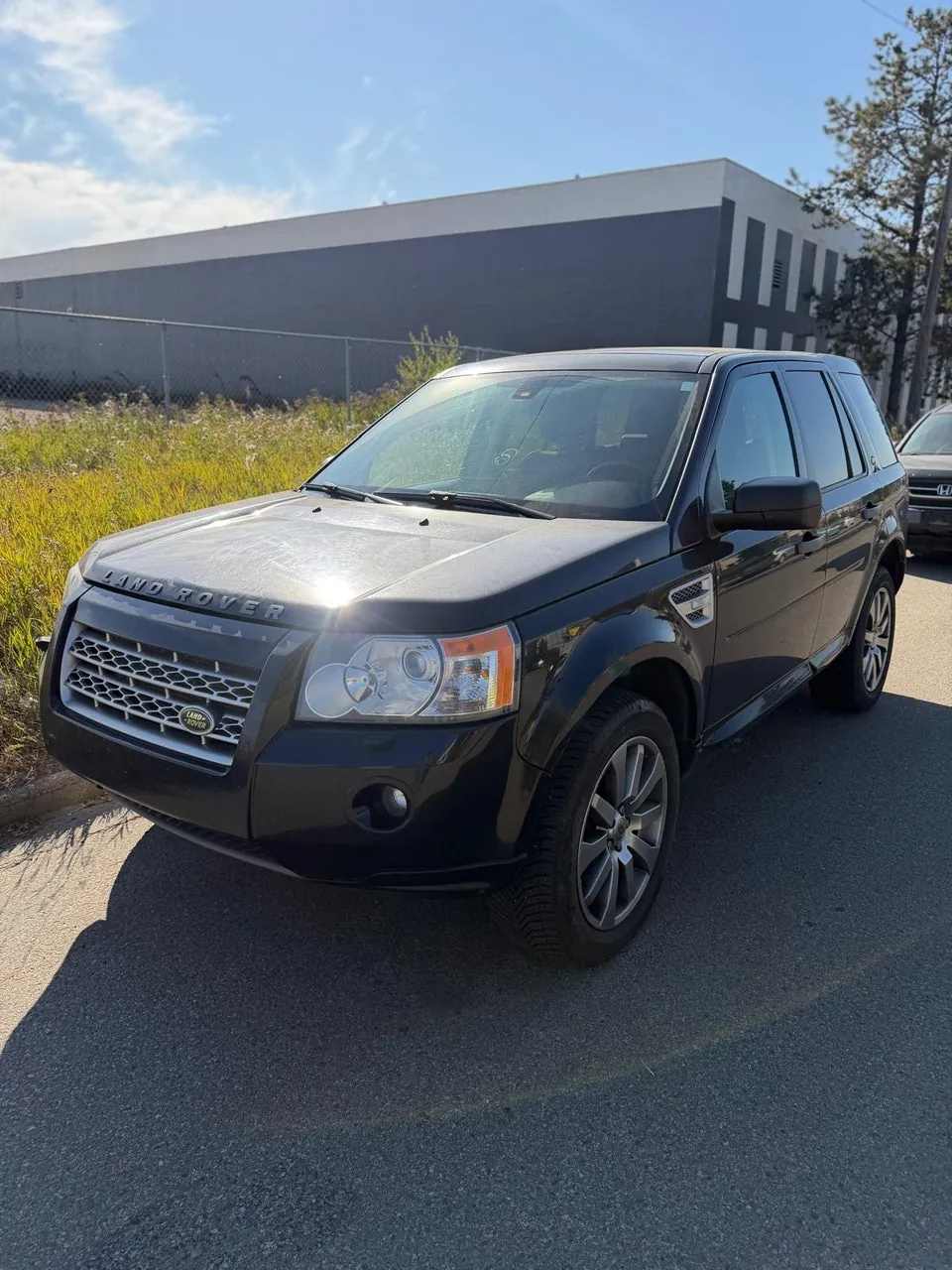 Land Rover Lr2 2010 photo 3