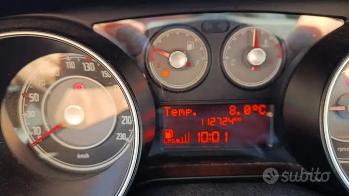 Fiat Punto 2013 photo 5