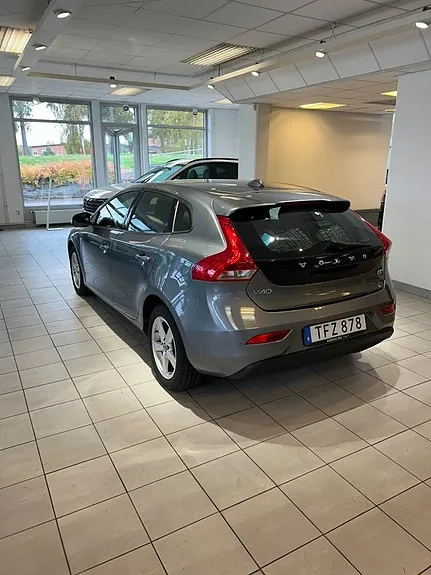 Volvo V40 2016 photo 3