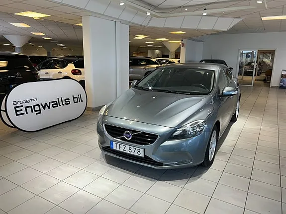 Volvo V40 2016 photo 2