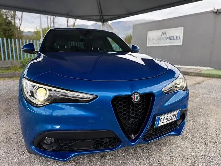 Alfa Romeo Stelvio 2018 photo 2
