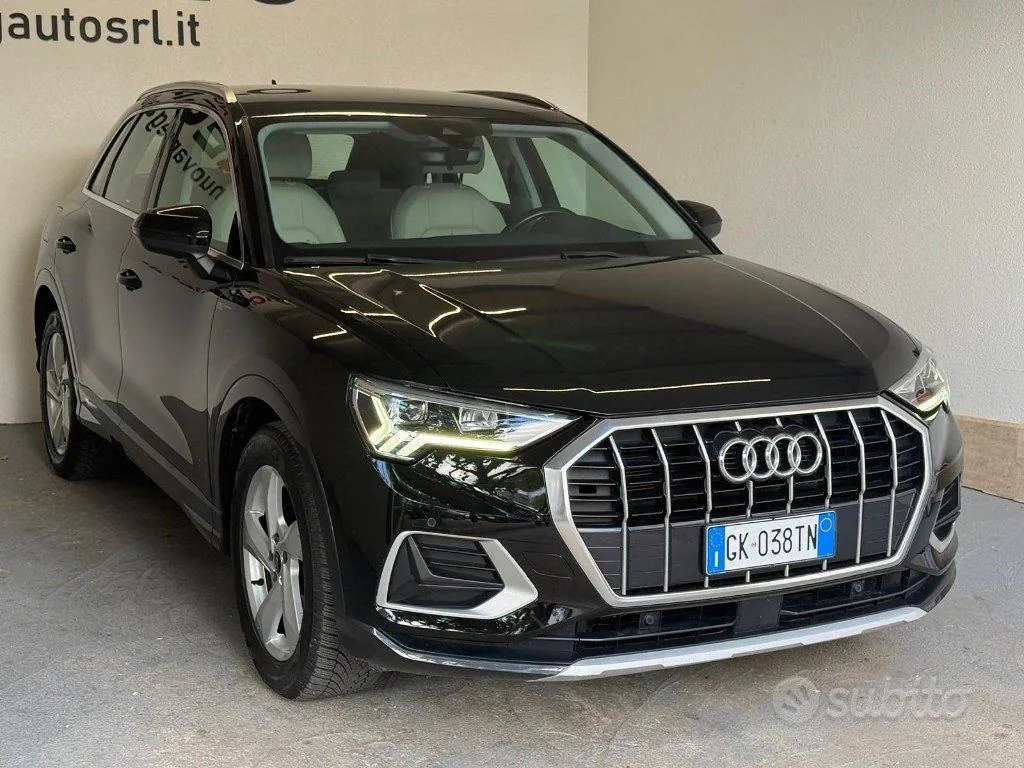 Audi Q3 2022 photo 2