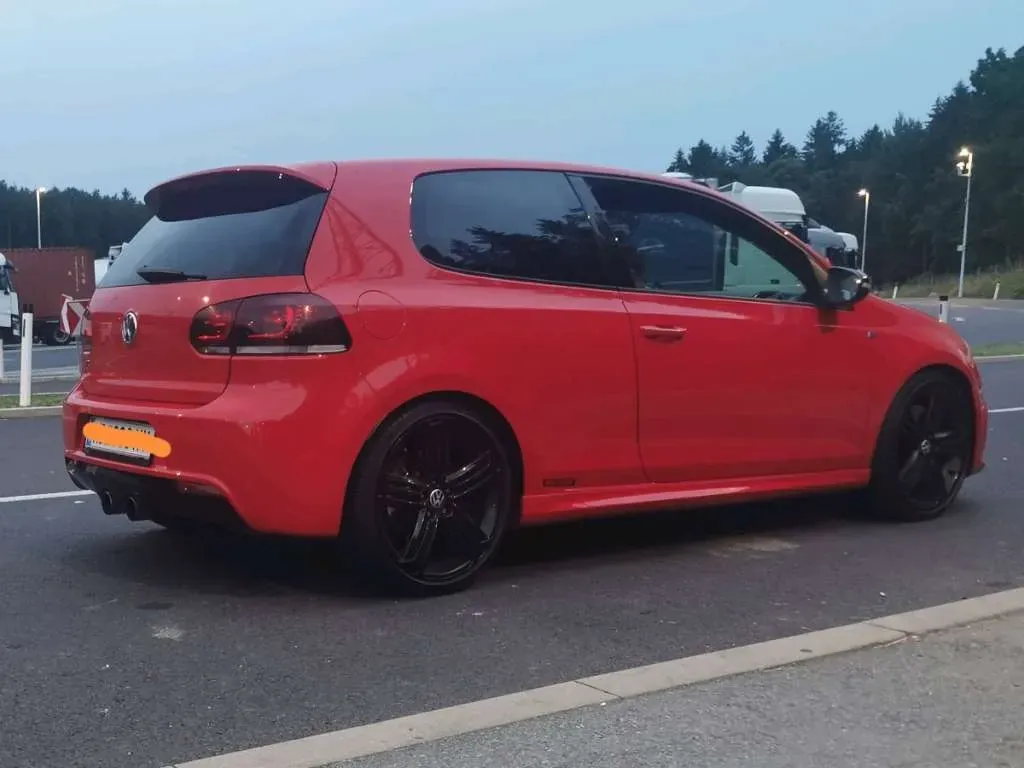 Volkswagen Golf 2011 photo 3