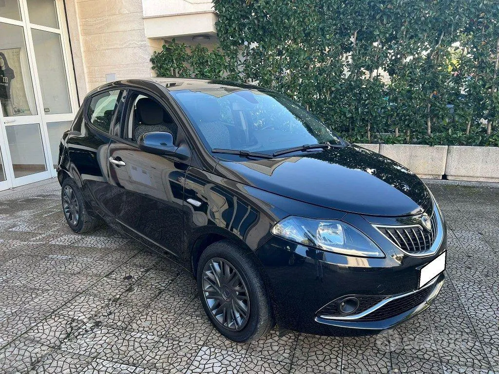 Lancia Ypsilon 2022 photo 4