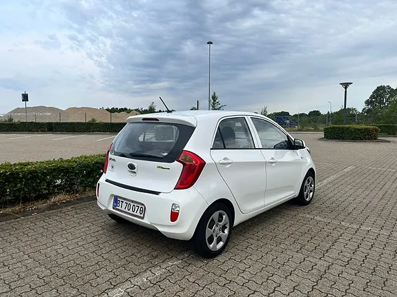 Kia Picanto 2012 photo 3