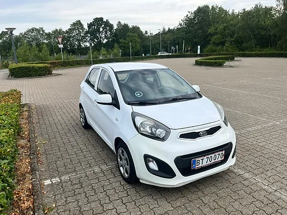 Kia Picanto 2012 photo 2