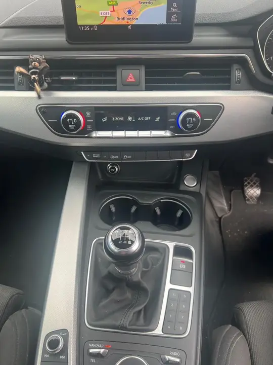 Audi A4 Avant 2016 photo 5