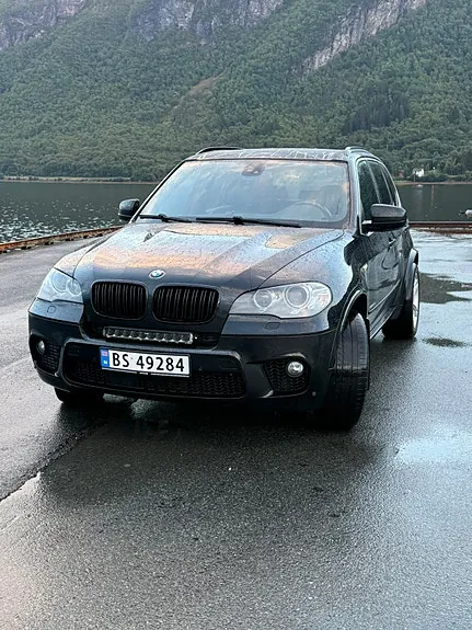 BMW X5 2012 photo 2