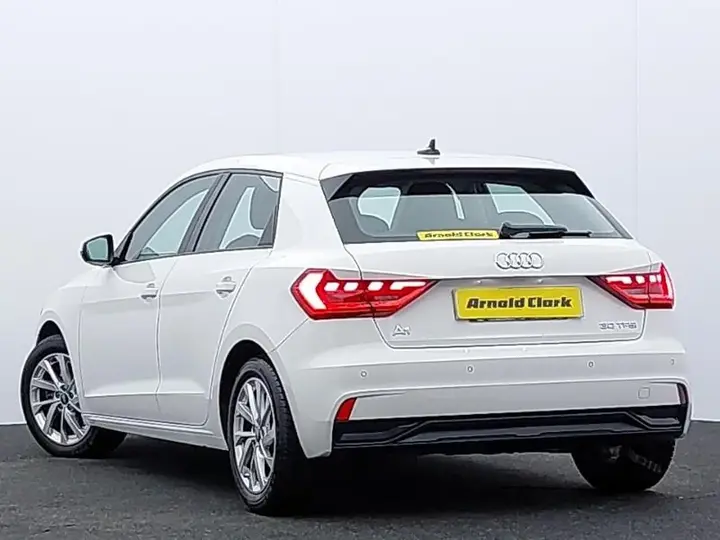 Audi A1 2021 photo 2