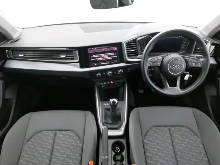Audi A1 2021 photo 3