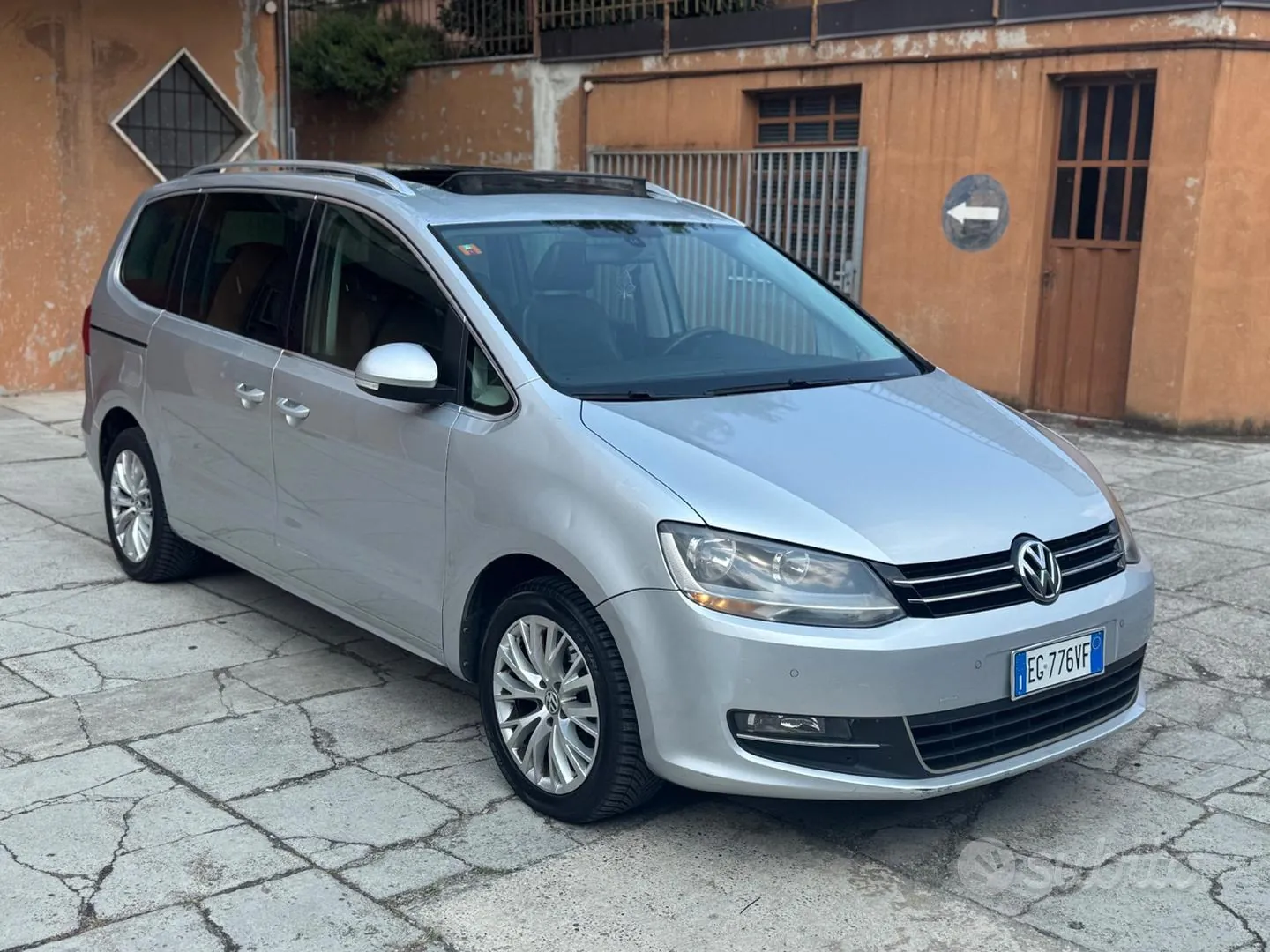 Volkswagen Sharan 2011 photo 5