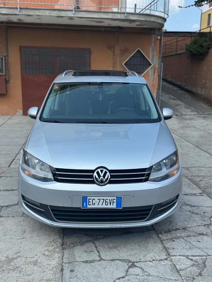 Volkswagen Sharan 2011 photo 2
