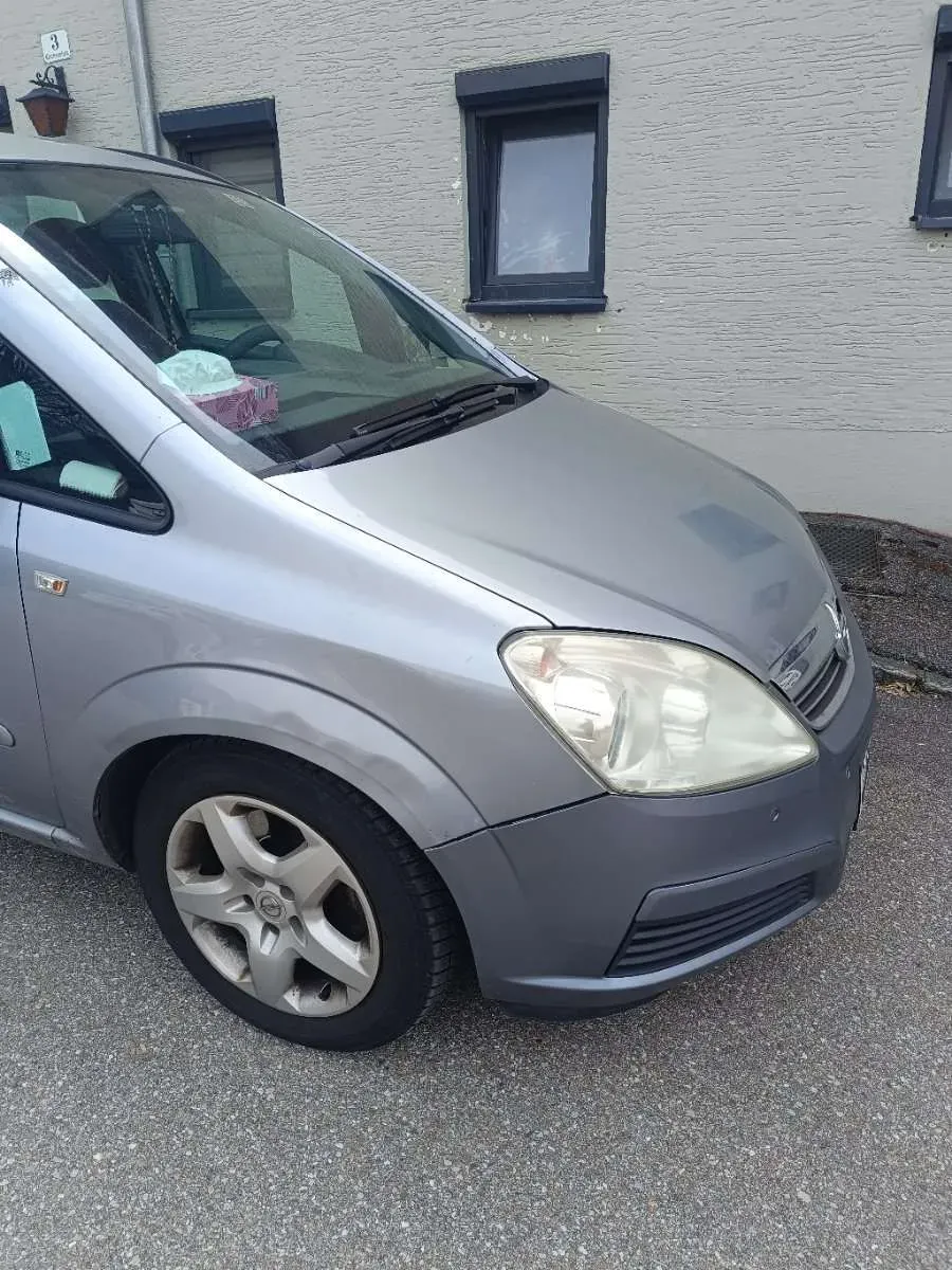 Opel Zafira 2009 photo 3