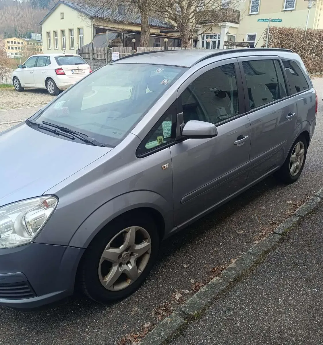 Opel Zafira 2009 photo 2