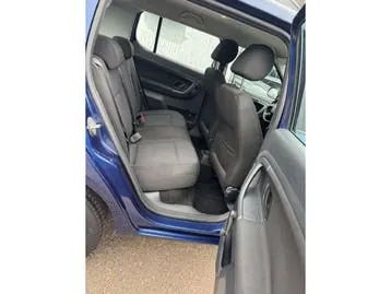 Skoda Fabia 2011 photo 3