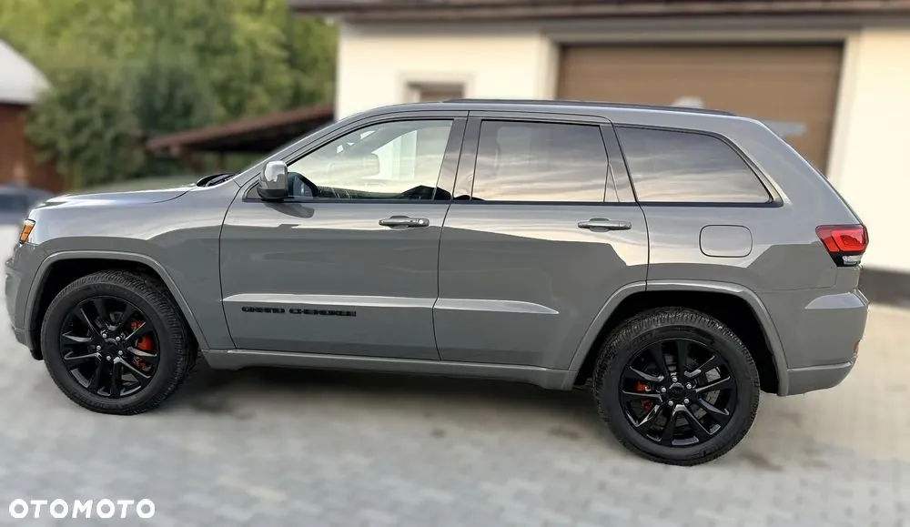 Jeep Grand Cherokee 2021 photo 3
