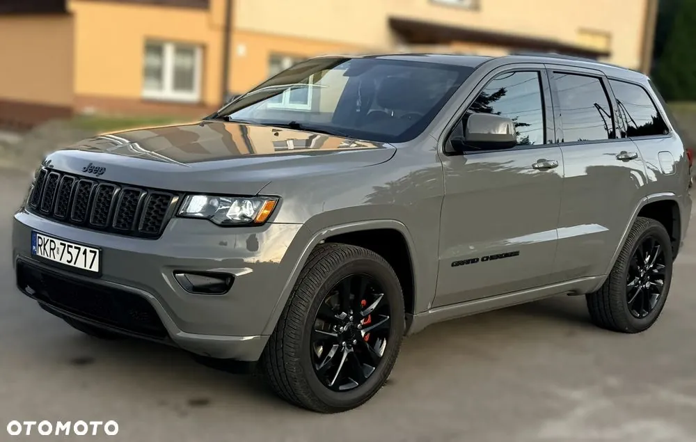 Jeep Grand Cherokee 2021 photo 2