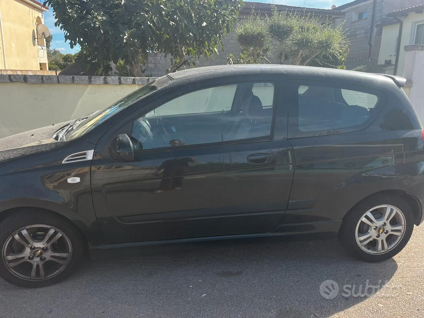 Chevrolet Aveo 2011 photo 4