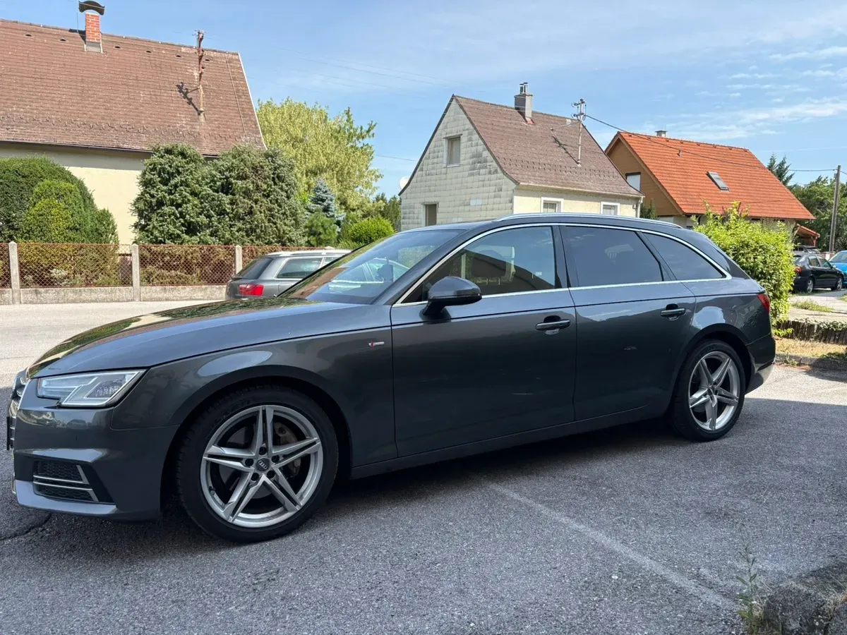 Audi A4 2017 photo 2