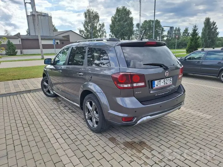 Fiat Freemont 2014 photo 2