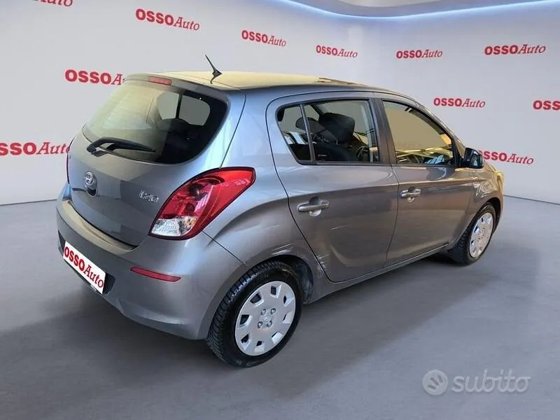 Hyundai I20 2013 photo 3