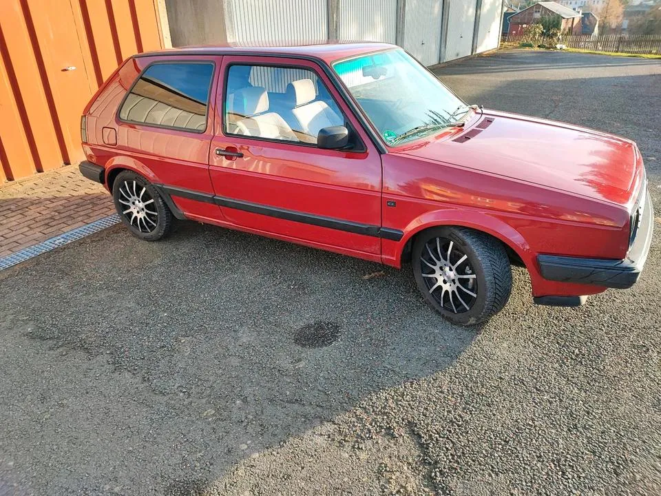 Volkswagen Golf 2