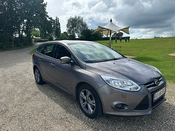 Ford Focus 2014 photo 3