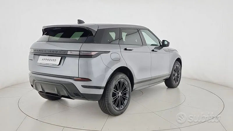 Land Rover Range Rover Evoque 2025 photo 2